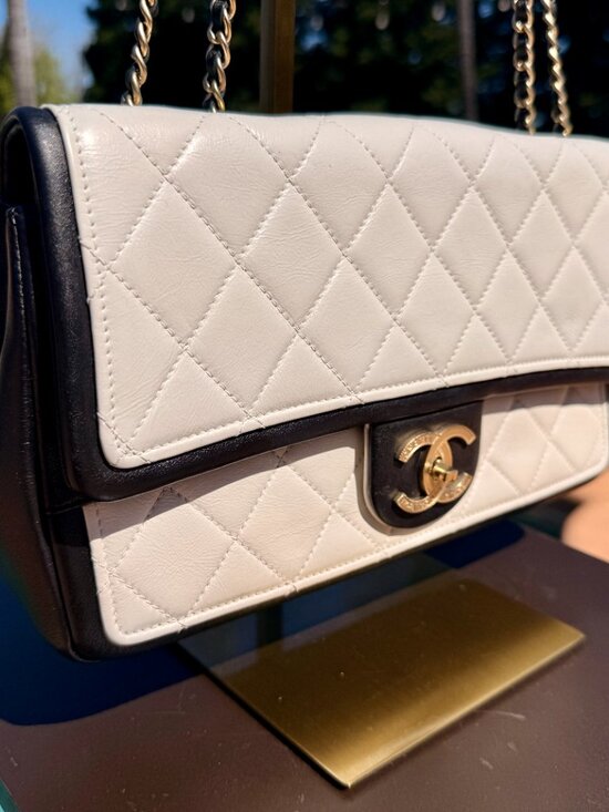 Chanel Single Flap Shoulder/Crossbody Bag - Picture 3 of 3